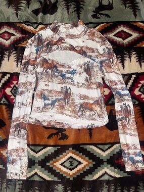 Horse Print Long Sleeve Crop Top - White, Brown, Blue